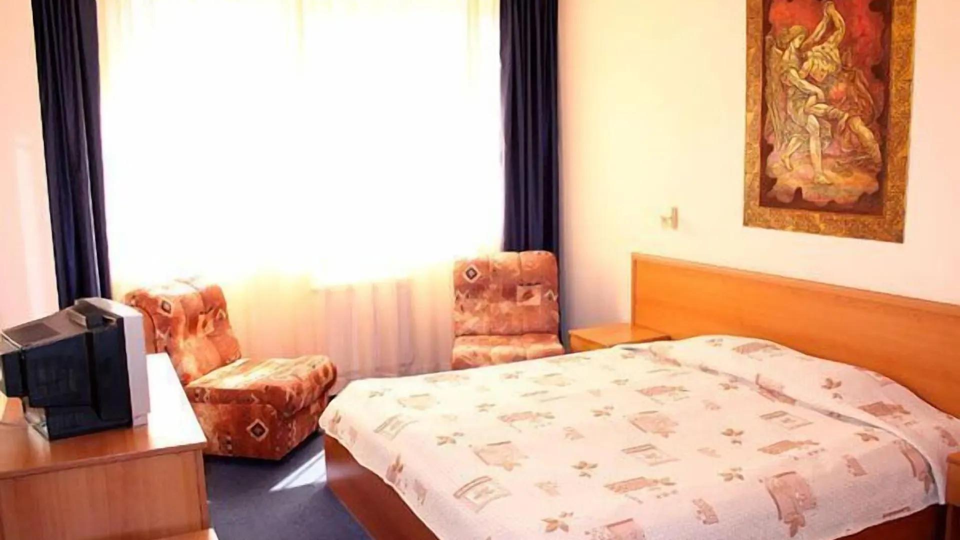 Central Plaza Hotel Sofia 3*,  Bulgaria