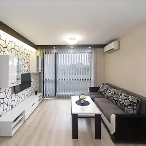 https://lux-apartment-plovdiv.plovdiv-hotels.com