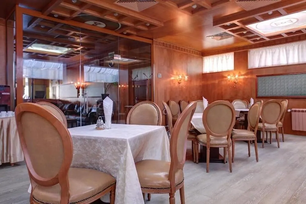 Central Plaza Hotel صوفيا